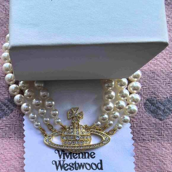 Women's Bas Relief Three-Row Embellished Necklace - Picture 7 of 7